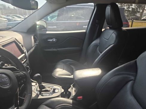 Used 2023 Jeep Cherokee Altitude Lux image 11