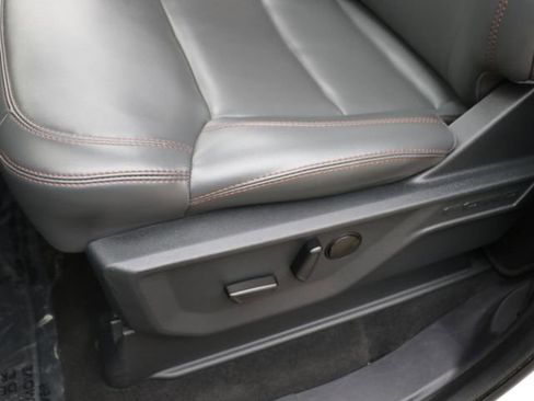 Used 2025 Ford Expedition Active AWD/4WD image 20