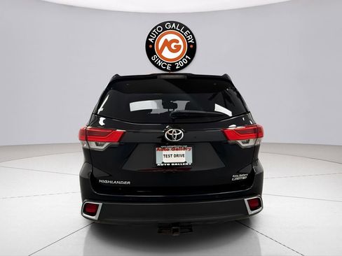 Used 2019 Toyota Highlander Limited image 6