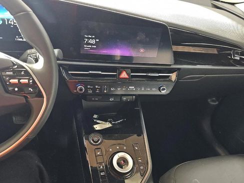 Certified 2023 Kia Niro Wind w/ Wind Preserve Package image 12