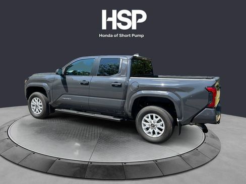 Used 2024 Toyota Tacoma SR5 w/ SR5 Upgrade Package AWD/4WD image 3