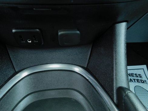 Used 2016 Chevrolet Malibu LT w/ Leather Package image 27