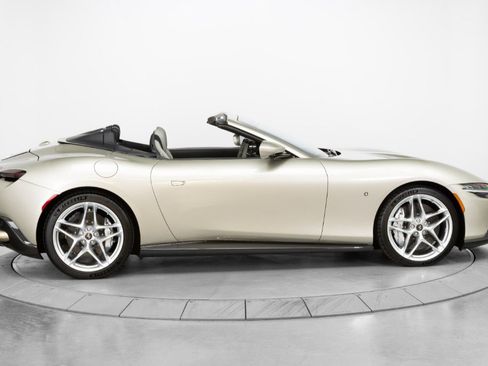 Certified 2024 Ferrari Roma Spider image 7
