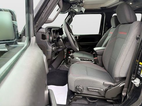 Used 2026 Jeep Wrangler Unlimited Rubicon image 15