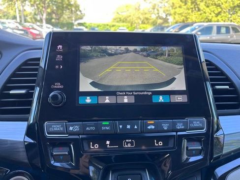 Used 2023 Honda Odyssey Elite image 10