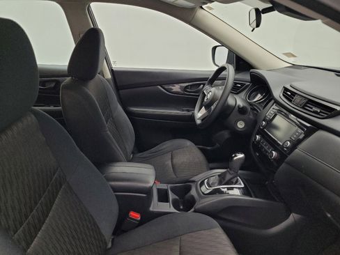 Used 2019 Nissan Rogue S image 21