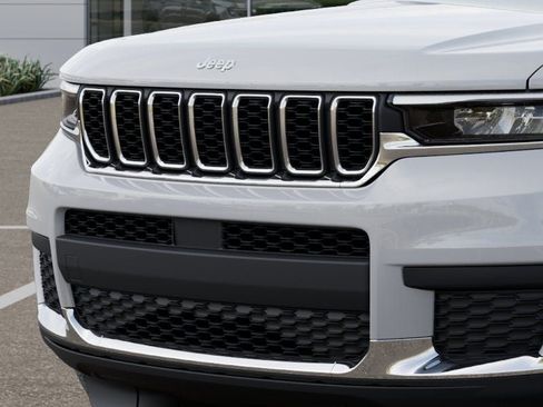 New 2026 Jeep Grand Cherokee L 4WD image 11