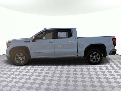 Used 2025 GMC Sierra 1500 SLT image 6