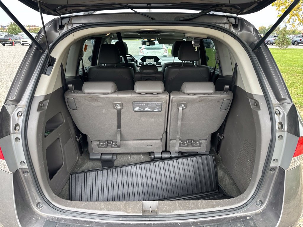 Used 2015 Honda Odyssey Touring image 11