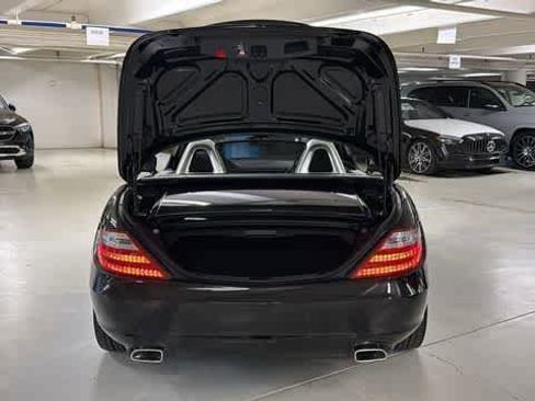 Used 2013 Mercedes-Benz SLK 350 image 8