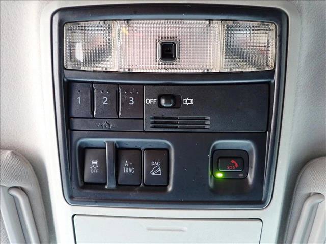 Used 2022 Toyota 4Runner SR5 Premium AWD/4WD image 23