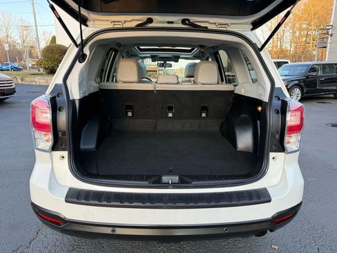 Used 2017 Subaru Forester 2.5i Limited image 13