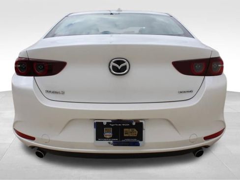 Used 2019 MAZDA MAZDA3 Sedan w/ Premium Package image 10