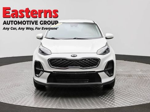 Used 2022 Kia Sportage LX FWD image 2