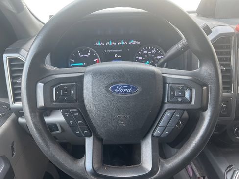 Used 2018 Ford F250 XLT w/ XLT Premium Package image 6