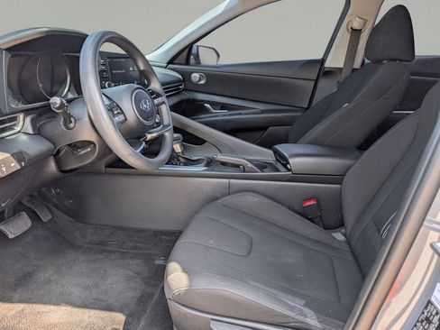 Used 2022 Hyundai Elantra SEL w/ Cargo Package FWD image 17