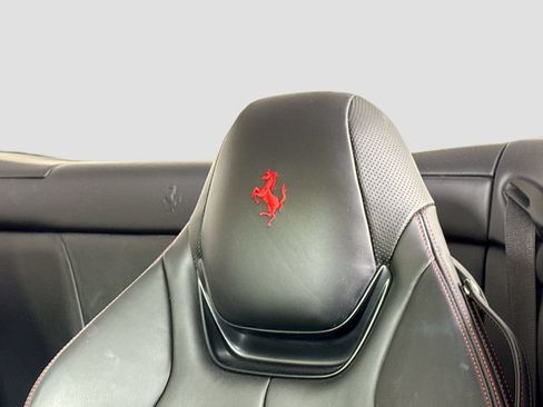 Certified 2019 Ferrari Portofino RWD image 24