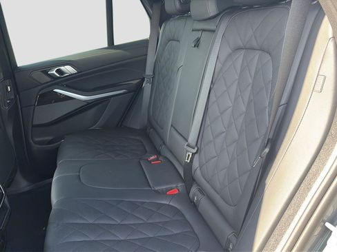 Used 2025 BMW X5 xDrive50e w/ Premium Package AWD/4WD image 13