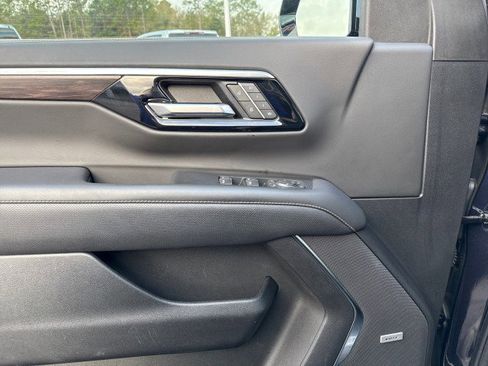 Used 2025 Chevrolet Tahoe Premier image 22