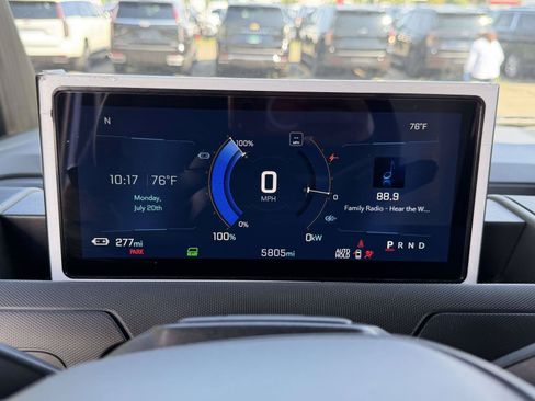 Used 2024 Chevrolet Brightdrop 600 w/ Battery Pack, Max Range AWD/4WD image 24