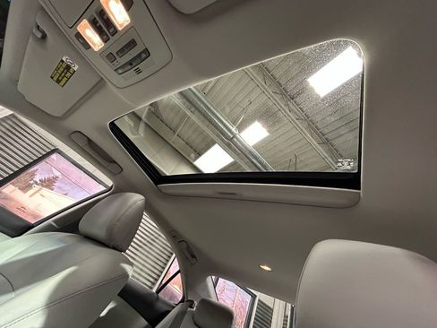 Used 2010 Lexus ES 350 image 51