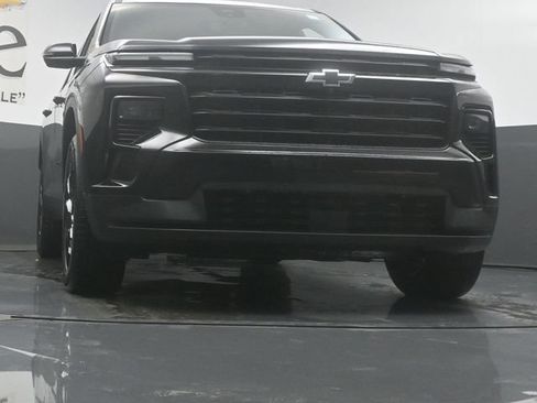 New 2026 Chevrolet Traverse LT w/ Midnight/Sport Edition FWD image 3