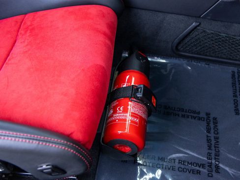 Used 2018 Porsche 911 GT2 RS image 74