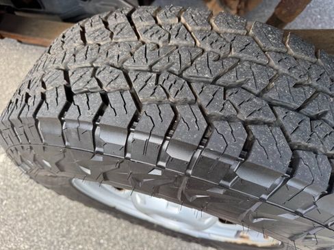 Used 2011 Ford F250 XL image 17