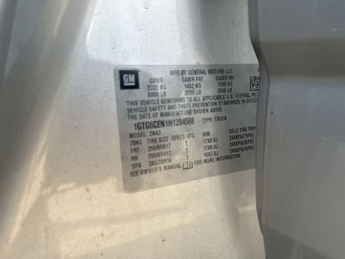 Used 2017 GMC Canyon SLE w/ All Terrain Package image 10