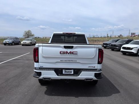 Used 2024 GMC Sierra 1500 AT4 w/ Technology Package AWD/4WD image 6