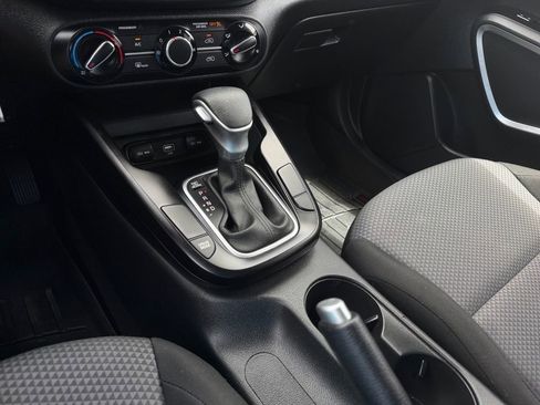Used 2022 Kia Soul LX FWD image 23