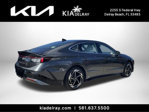 Used 2024 Hyundai Sonata SEL w/ Convenience Package image 3