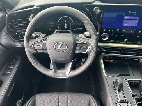New 2026 Lexus TX 500h AWD image 22