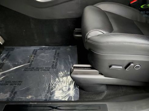 Used 2022 Tesla Model X AWD/4WD image 49