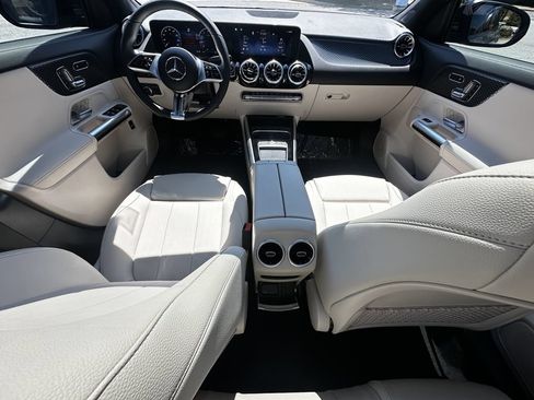 Certified 2026 Mercedes-Benz GLA 250 4MATIC w/ Midnight Edition image 27