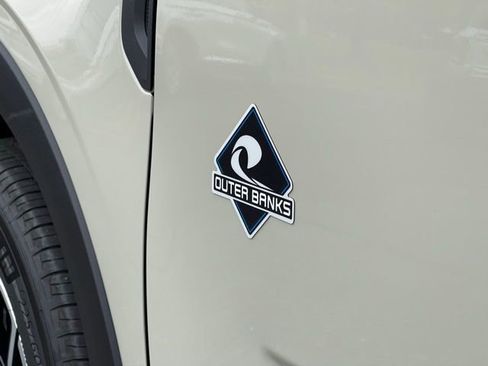 New 2025 Ford Bronco Sport Outer Banks w/ Outer Banks Tech Package+ image 6