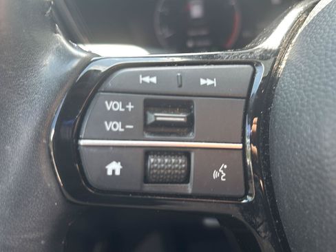 Used 2024 Honda CR-V EX-L image 9