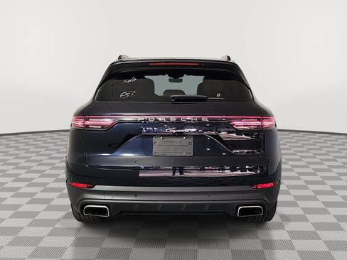 Used 2021 Porsche Cayenne AWD/4WD image 7