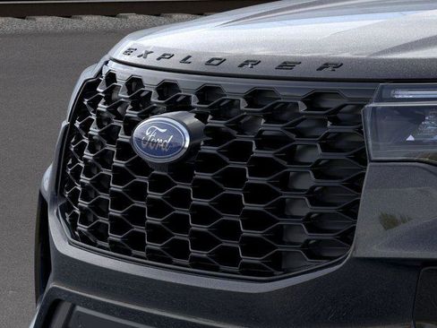 New 2026 Ford Explorer ST-Line w/ ST-Line Street Pack image 17