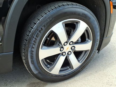 Certified 2023 Chevrolet Traverse LT w/ LT Premium Package AWD/4WD image 7