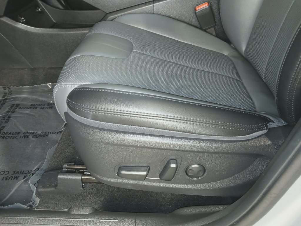 Used 2023 Hyundai Santa Fe SEL w/ Premium Package AWD/4WD image 18