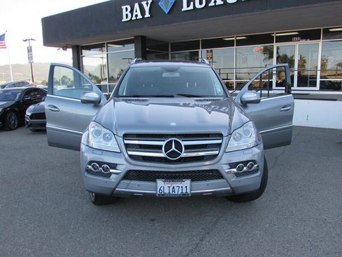 Used 2010 Mercedes-Benz GL 450 4MATIC image 37