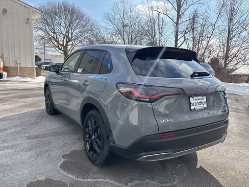 Used 2025 Honda HR-V Sport image 4