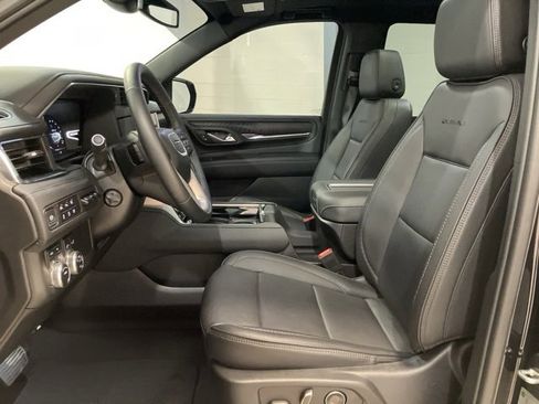 Used 2024 GMC Yukon Denali image 11