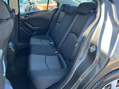 Used 2018 MAZDA MAZDA3 Sport image 18