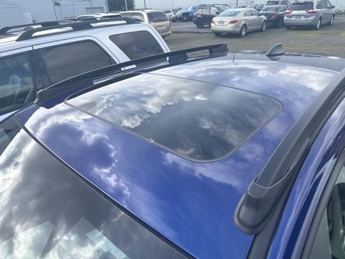 Used 2024 Subaru Crosstrek 2.0i Premium image 17