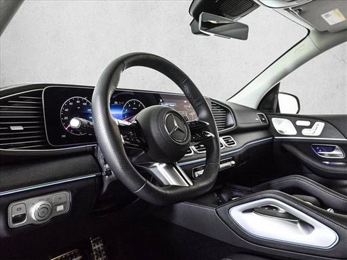 Used 2026 Mercedes-Benz GLS 450 4MATIC w/ AMG Line Exterior image 10