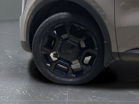 Used 2025 Kia Sorento SX image 37