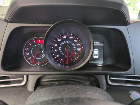 Used 2022 Hyundai Elantra SEL FWD image 11
