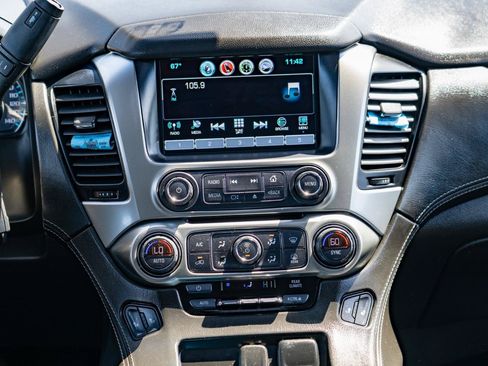 Used 2019 Chevrolet Suburban LT AWD/4WD image 23